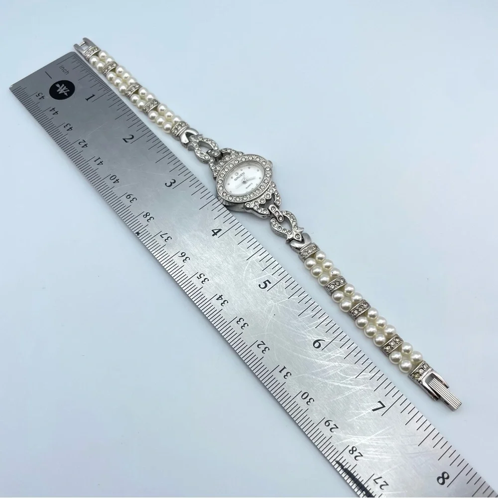 Gruen Pearl & Crystal Bracelet Watch Silver Tone Japan Quartz New Battery